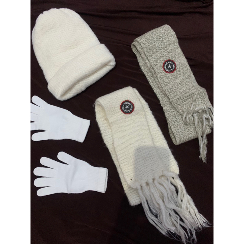 (bundling) kupluk/topi rajut wanita, sarung tangan wanita, dan 2 syal rajut wanita gunung bromo