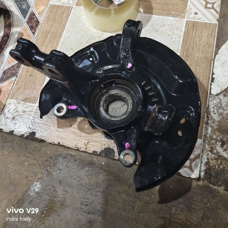 Knuckle as roda depan New vios/yaris bakpau non ABS original