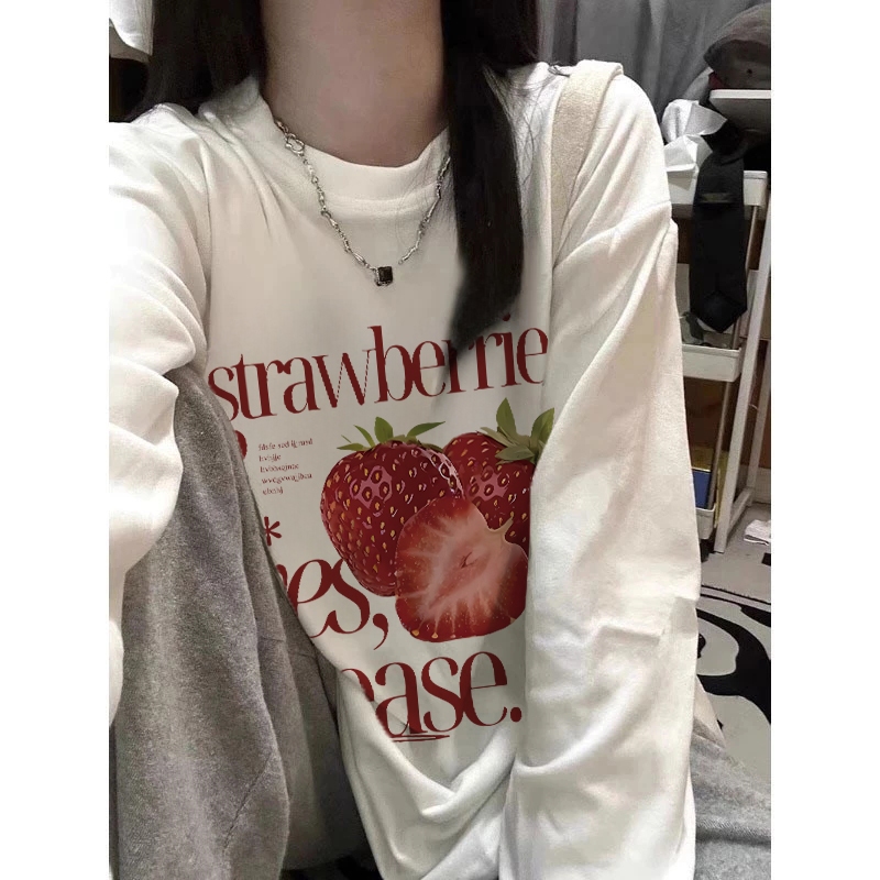 MONSEUR Kaos longgar lengan panjang wanita Korea dengan motif stroberi merah / Atasan lengan panjang