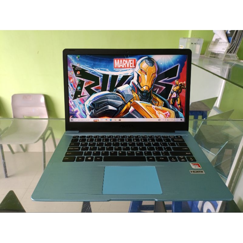 Avita Pura AMD A9 Ram 4gb ssd 256gb