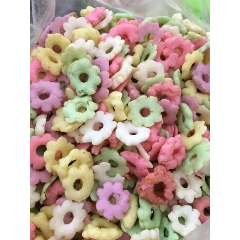 

Snack bunga sakura warna gurih Camilan enak