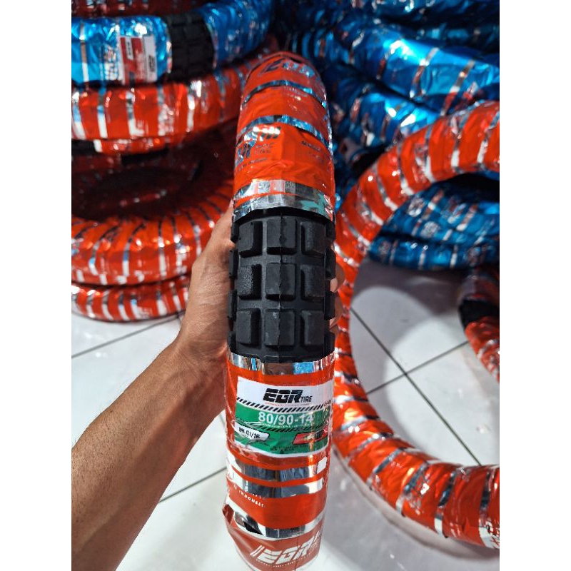 Ban motor ring 14 model trail, non tubles. buat ban depan motor matic, vario, mio, beat.