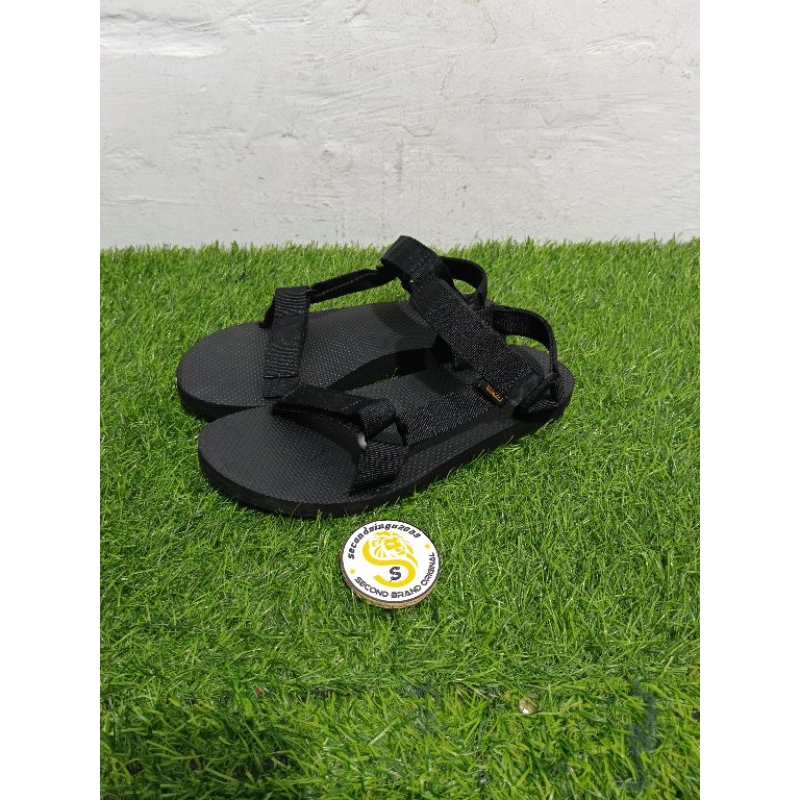 sandal TEVA