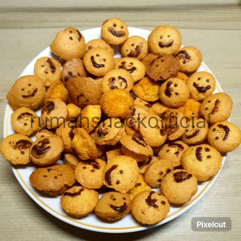 

Bolu Kering - Bolus Susu - Bolu Smile Kiloan 250gram