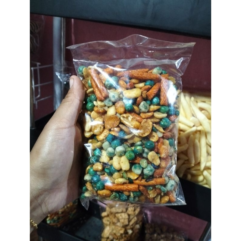 

kacang campur