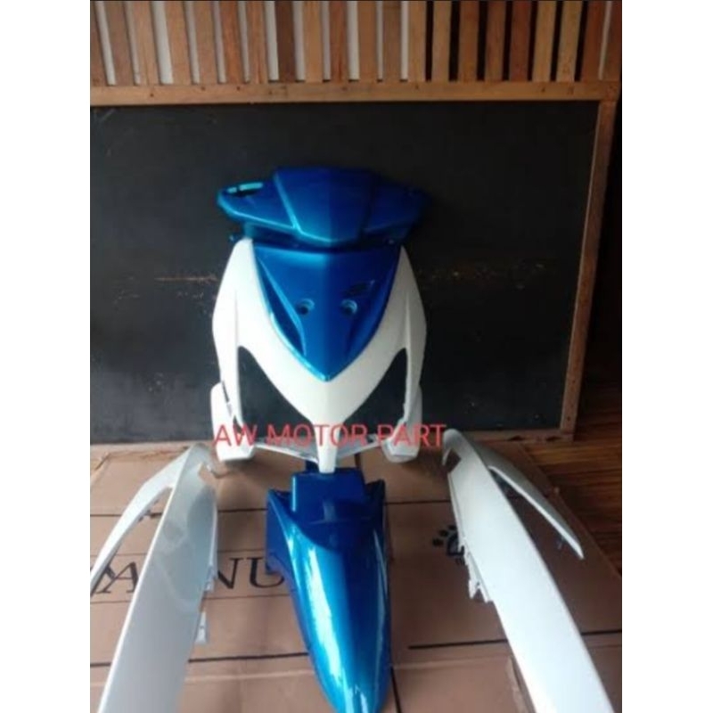 FULL BODY HALUS VARIO 110 KARBU CEWE BIRU PUTIH