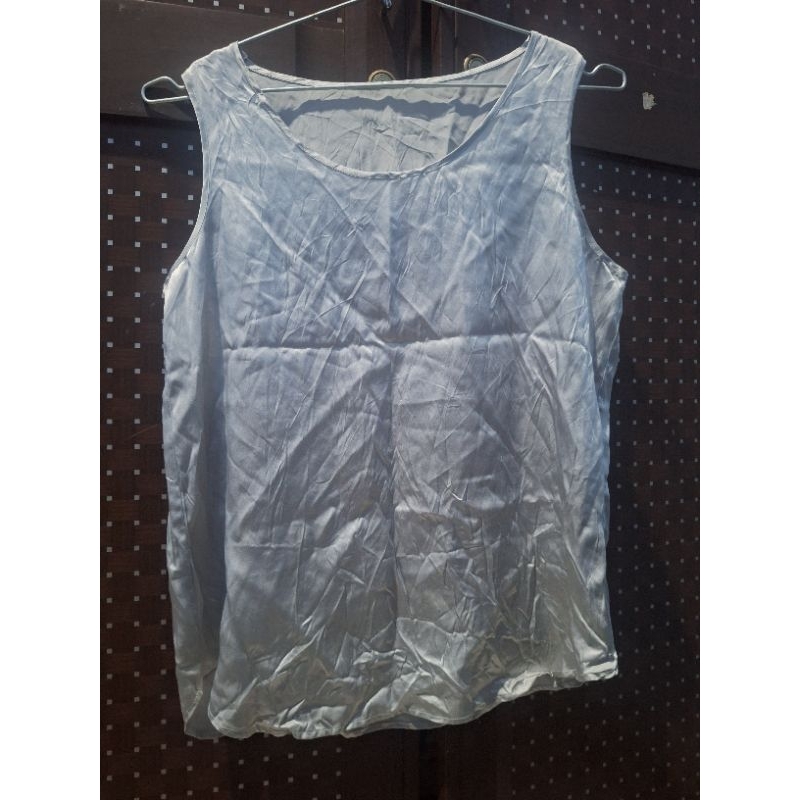 Preloved tanktop silk silver