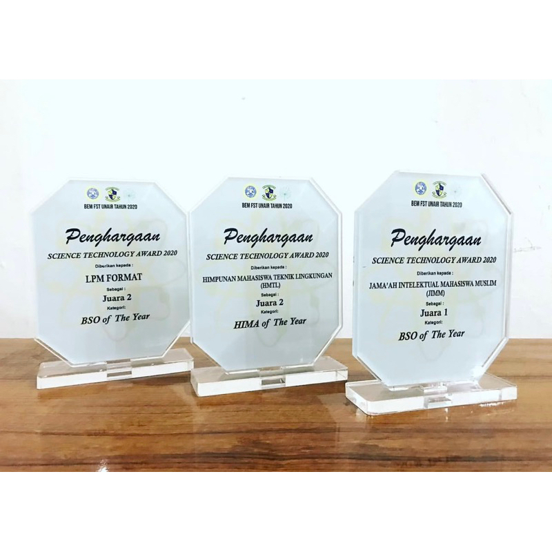 Plakat Akrilik Sehari Jadi