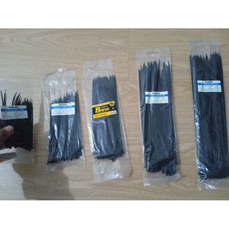

kabel ties hitam 10cm/15cm/20cm/25cm/30cm isi 100 pcs