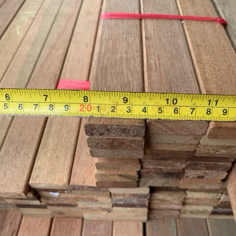 Kayu Lis Meranti Merah Bengkirai 1,5x100cm Halus Pabrik