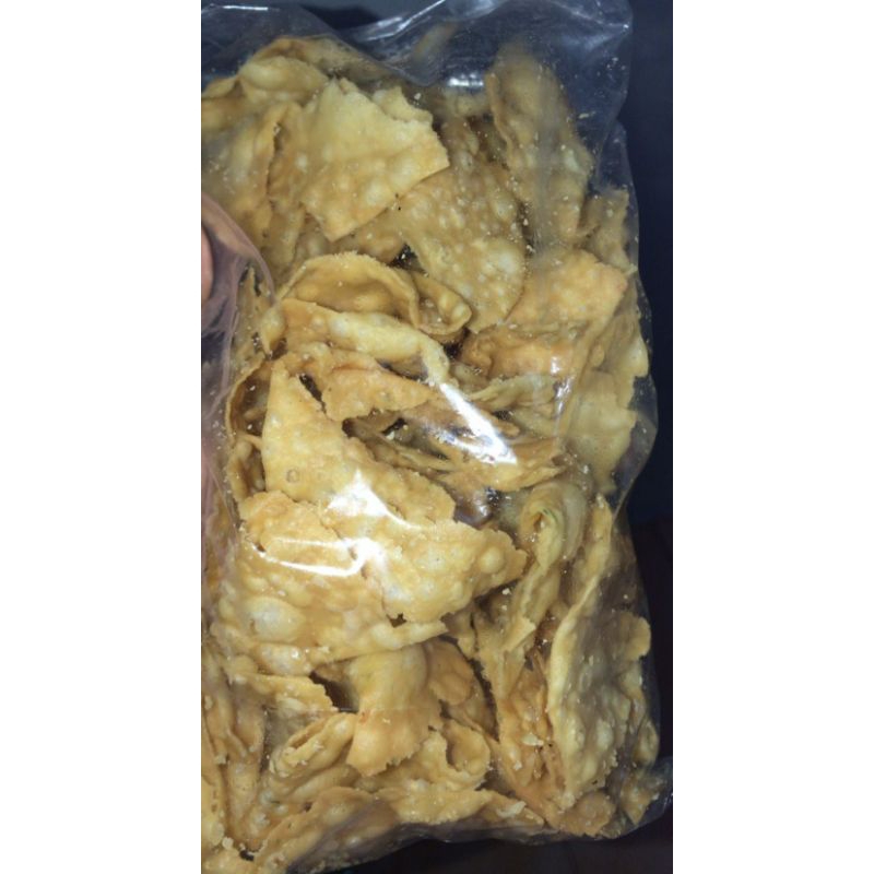 

KERIPIK PANGSIT BAWANG 250gr / KERIPIK BAWANG