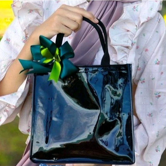 

Tas Tote Mika Korea Hampers Mini Size Hand Bag Mika TEBAL