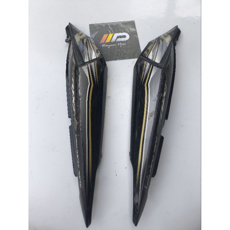 body belakang Yamaha vixion old original bekas