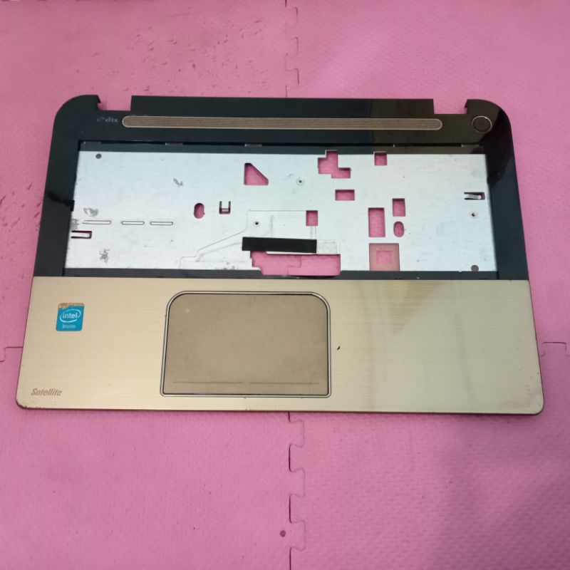 Casing Toshiba Satellite L40 L40-a Frame Atas