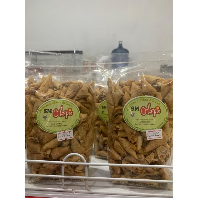 

(Oleholeh.id) Samosa makanan cemilan snack khas Cilacap
