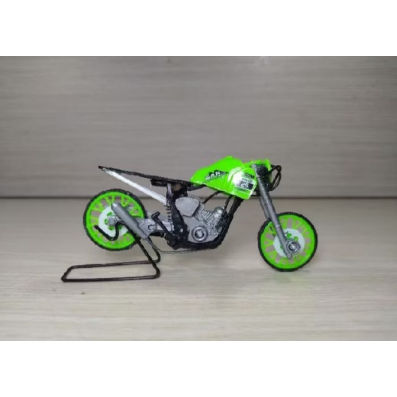 miniatur motor drag