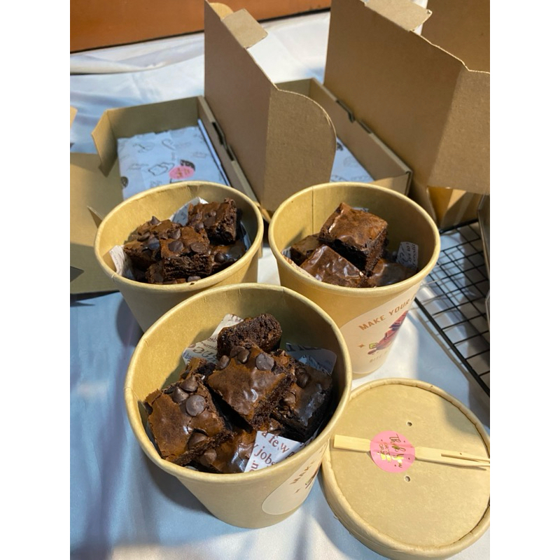 

Brownies Fudgy Bite Ukuran 16 Oz/Ukuran 26 Oz