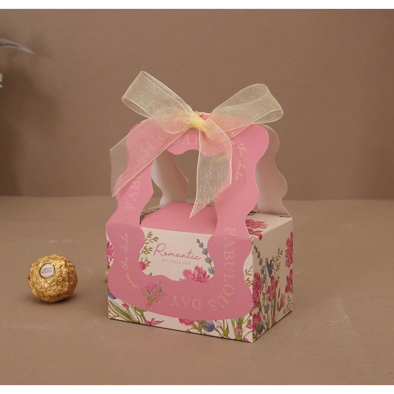 

PAPER BAG BOX HAMPERS KOTAK SOUVENIR SNACK PERMEN COKELAT BIRTHDAY PARTY VAENTINE