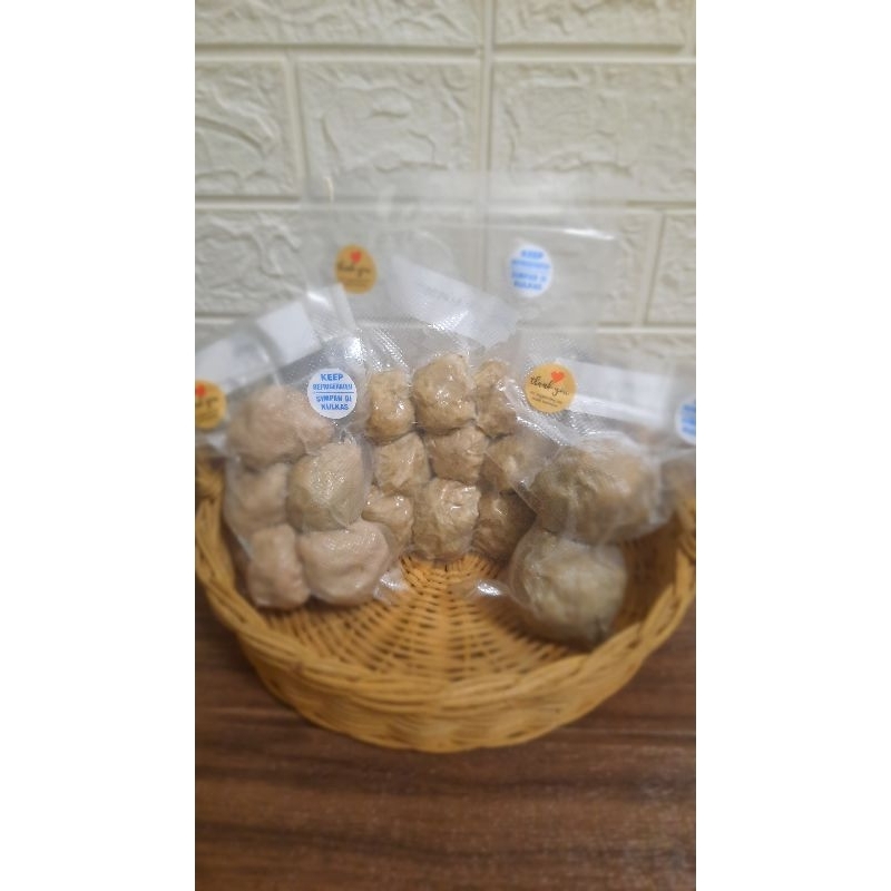 

PENTOL URAT, URAT PUYUH, URAT JUMBO, TAHU BAKSO