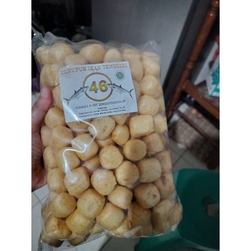 

keripik ikan tengiri 200gram dijamin enak dan ketagihan