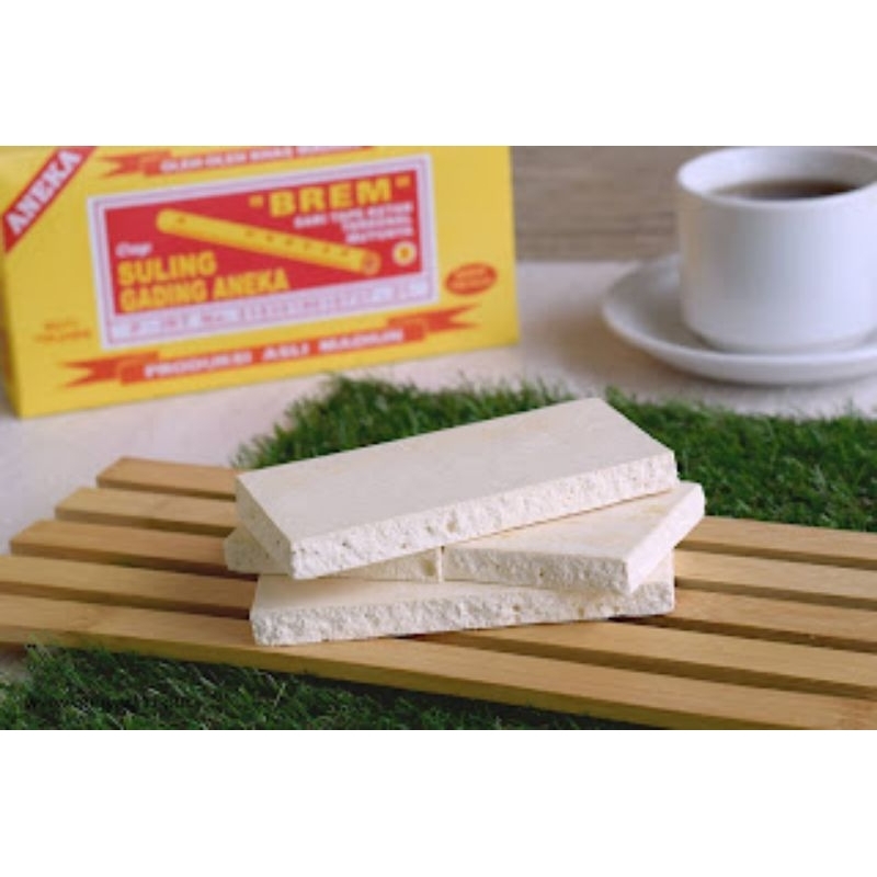 

BREM SARI TAPE KETAN