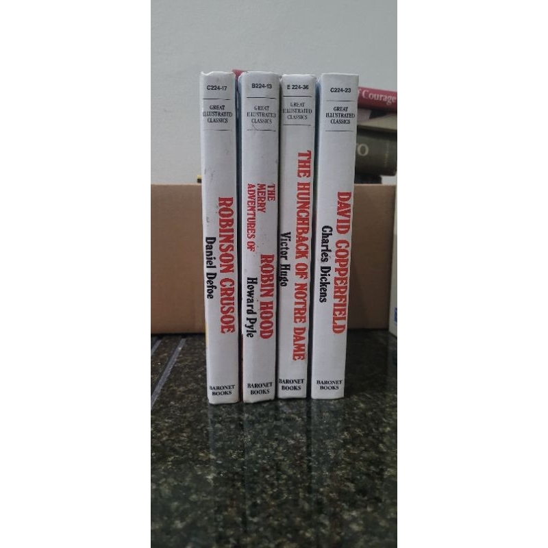 Great Illustrated Classics : Robinson Crusoe , Robin Hood , David Copperfield , The Hunchback Of Not