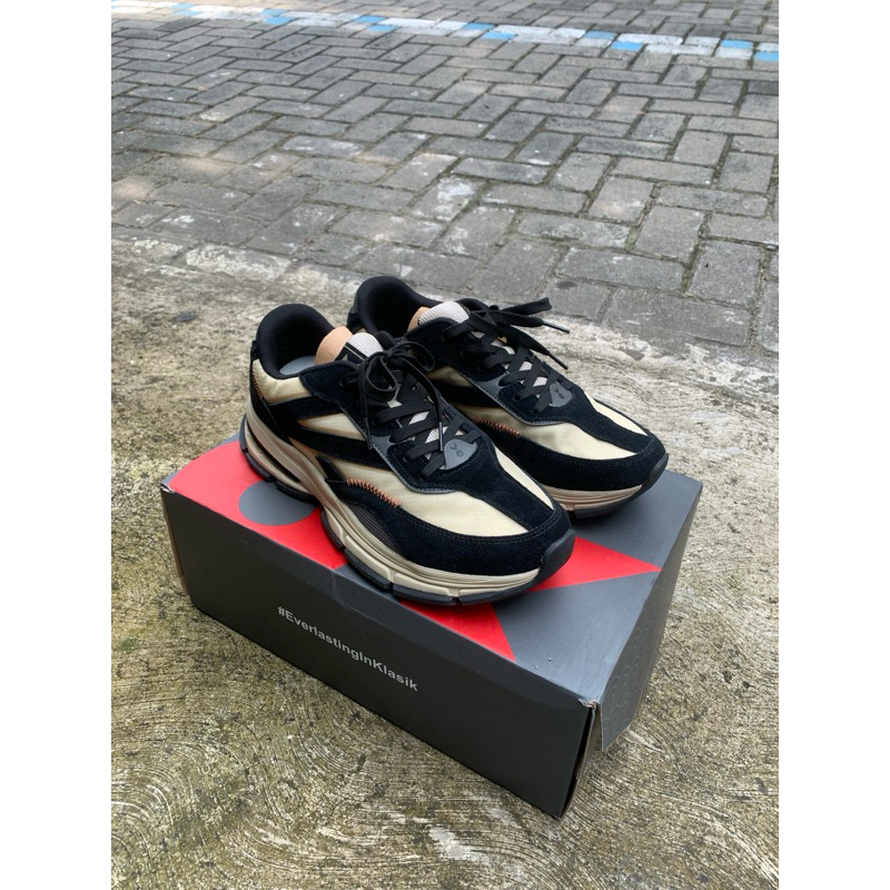 sepatu kanky roadstar