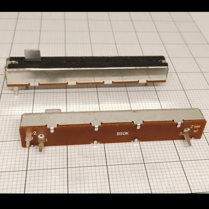 Potensio Geser 8.8cm 50k / Potensio Geser 8,8cm 50K Kaki 2-1 / 50k Mono B50K Tebal / Harga untuk= 3 