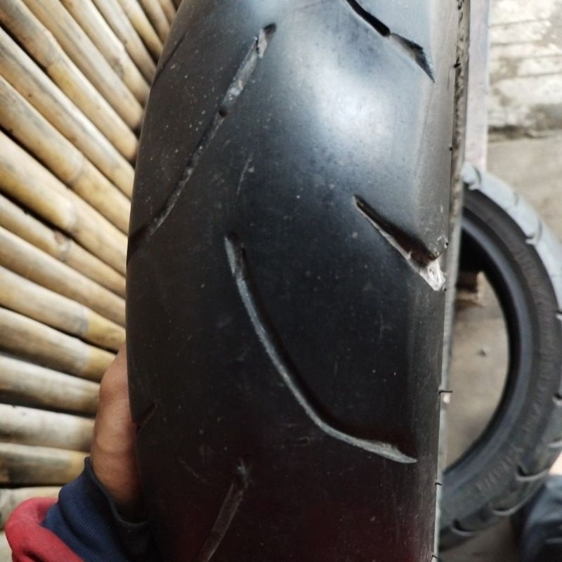 ban bekas n-max ring 13-130/70 tubless