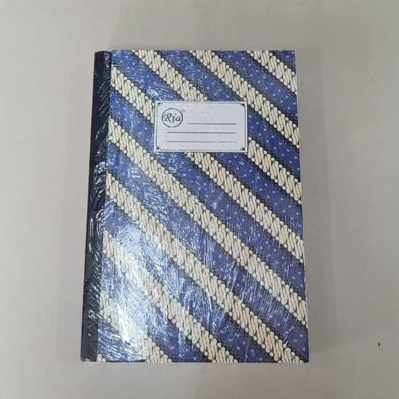 

Buku Tulis Folio F4 Ria Hard Cover 500 lembar