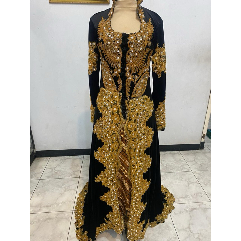 kebaya solo preloved