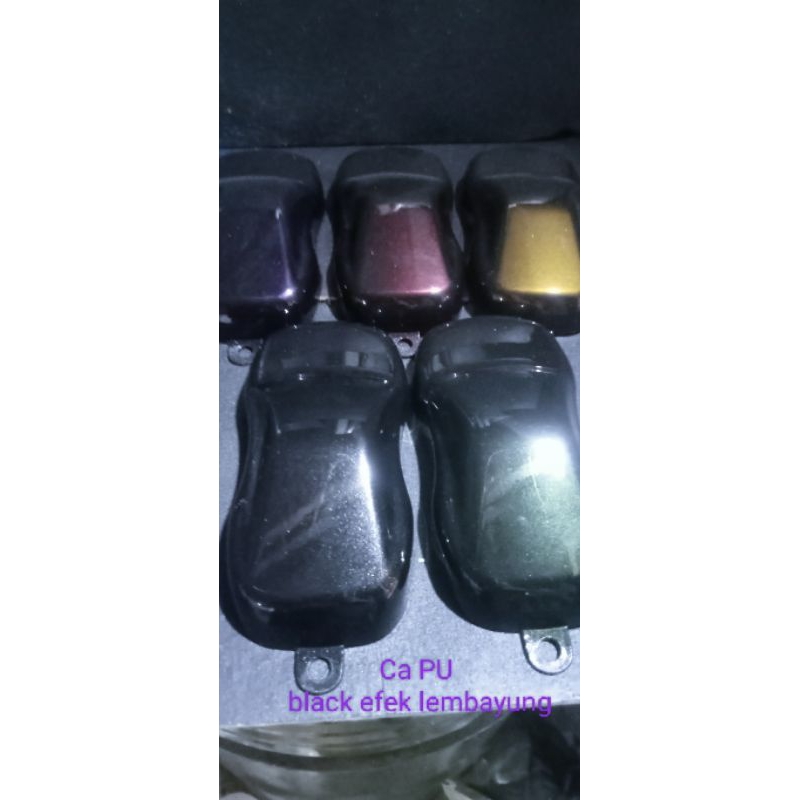 Cat PU hitam efek lembayung(ungu,biru,kuning,merah,putih,hijau)
