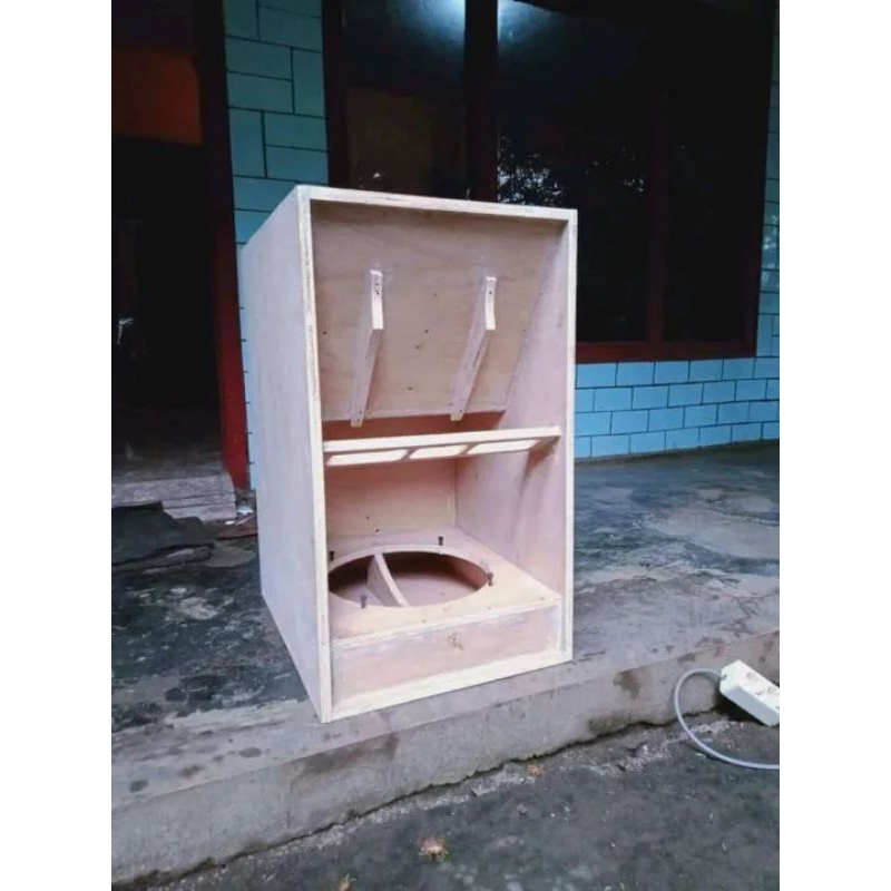 box speaker 12 inchi model DHAMPUT

