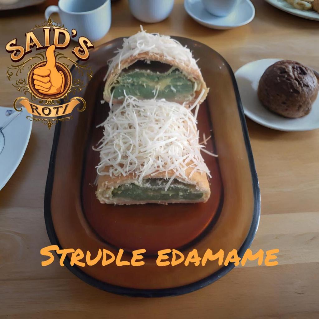 

Strudel edamame khas jember / oleh-oleh khas jember