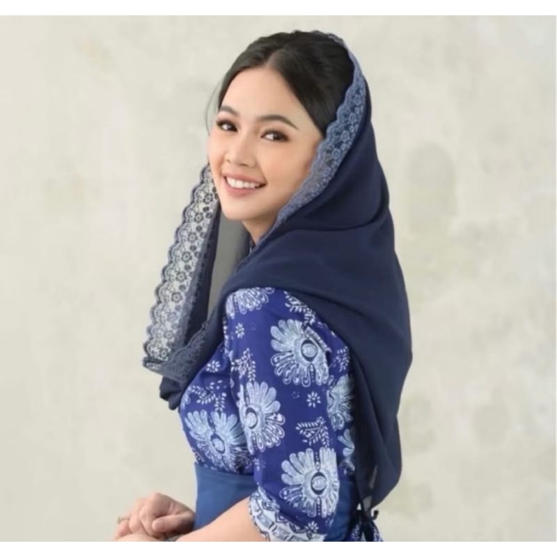 Jilbab renda menteri simpel jilbab instan ceruty yenny wahid puspita series premium kerudung acara f
