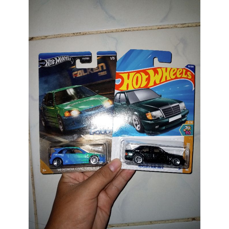 hotwheels civic falken & mercedes
