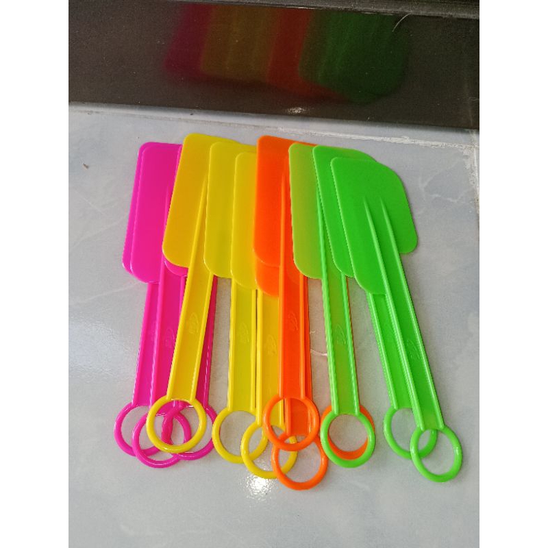 ( 12 pcs) solet pelet kue plastik nice spatula murah panjang 19,5 cm lebar 5,25 cm