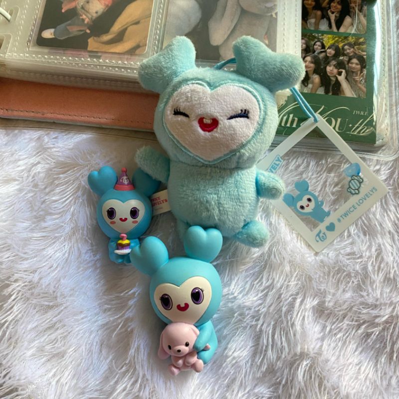 NAYEON NAVELY GIGO KEYRING DOLL OFFICIAL NAYEON GATCHA V1 & V3