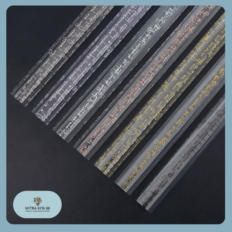 

Isi 20 LEMBAR Flower Wrapping Transparan Waterproof Kertas Buket Bunga Bunga Bening Plastik Opp KB045
