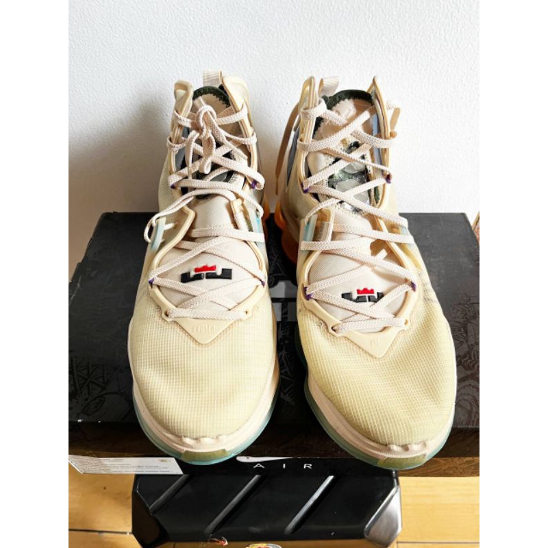 SEPATU BASKET PRIA NIKE LEBRON 19 (100% ORI)