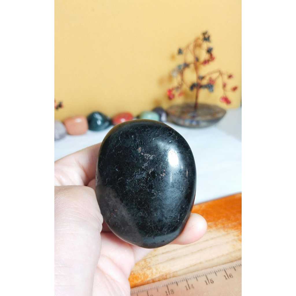 Batu Natural Black Tourmaline palm (13)