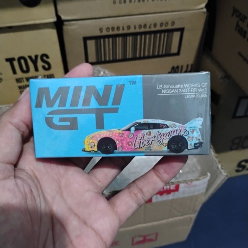 Mini GT Nissan Silhouette LBWK Kuma
