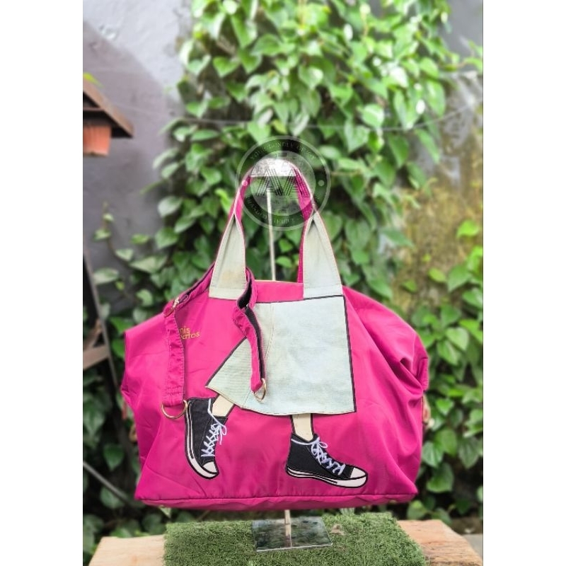 Mis Zapatos mini travel bag (with strap)