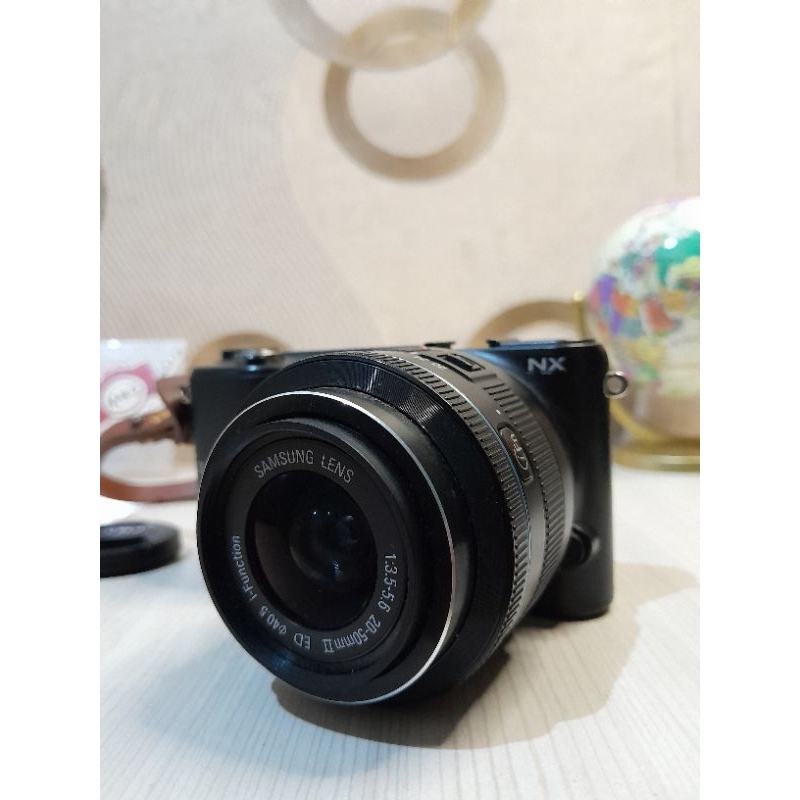 MIRRORLESS SAMSUNG NX 2000 20mp Wifi MULUS BERGARANSI