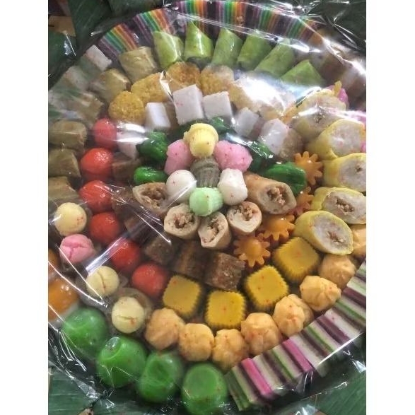 

KUE TAMPAH JAJAN PASAR DEAMETER 50CM SPESIAL ISI 100AN KUE