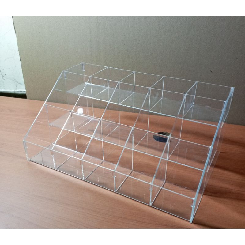Tempat obatan/Akrilik rak obat