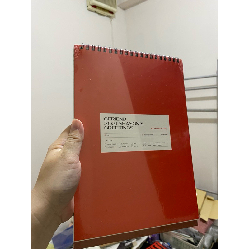 

GFRIEND SEASONS GREETINGS 2021 CALENDAR SEALED (RARE)