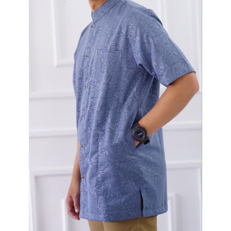 kemeja koko Abu Abu emboss lengan pendek