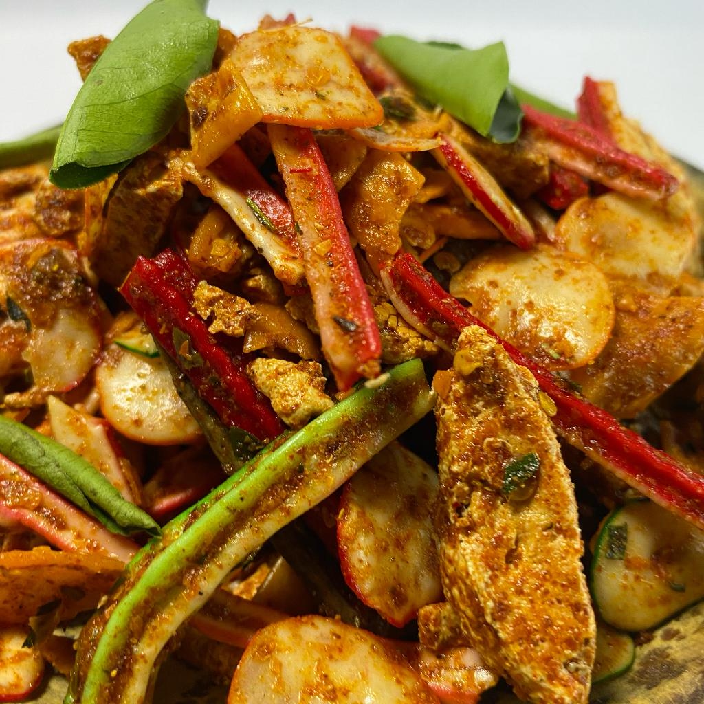 

KRUPUK SEBLAK CAMPUR/MiX JENGKOL/PEDO/BETON/BASRENG/KRIPIKKACA BUMBU CIKRUH PEDAS