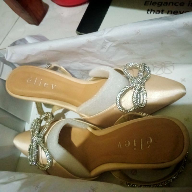 Heels pita bling blin brand punya artis eliev